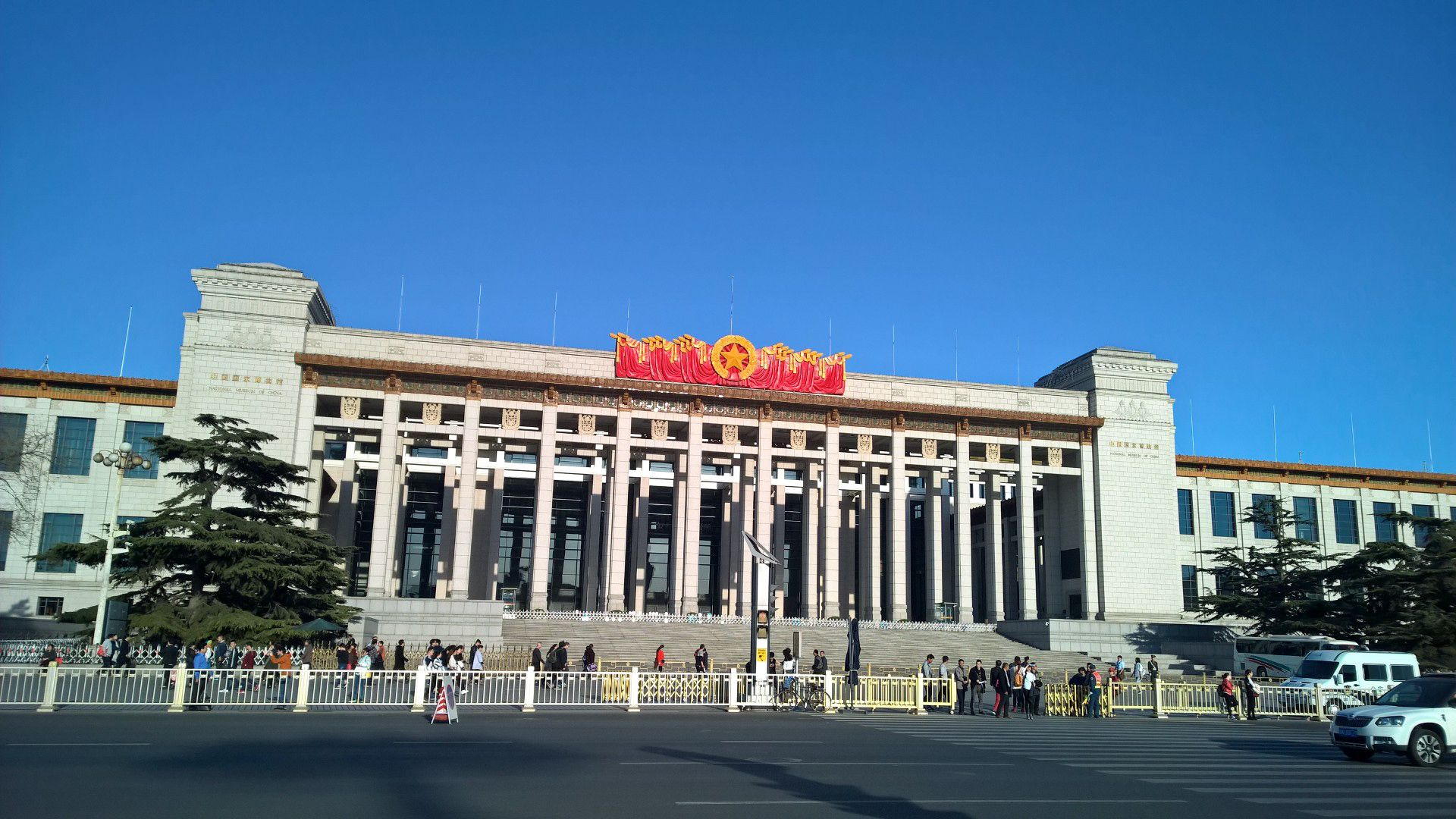 国博青铜器、午睡与经典舞台秀的代表景色